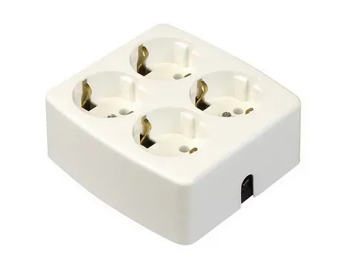 Martin Kaiser Stekkerdoos wit 4-voudig vierkant met randaarde monteerbaar zonder kabel